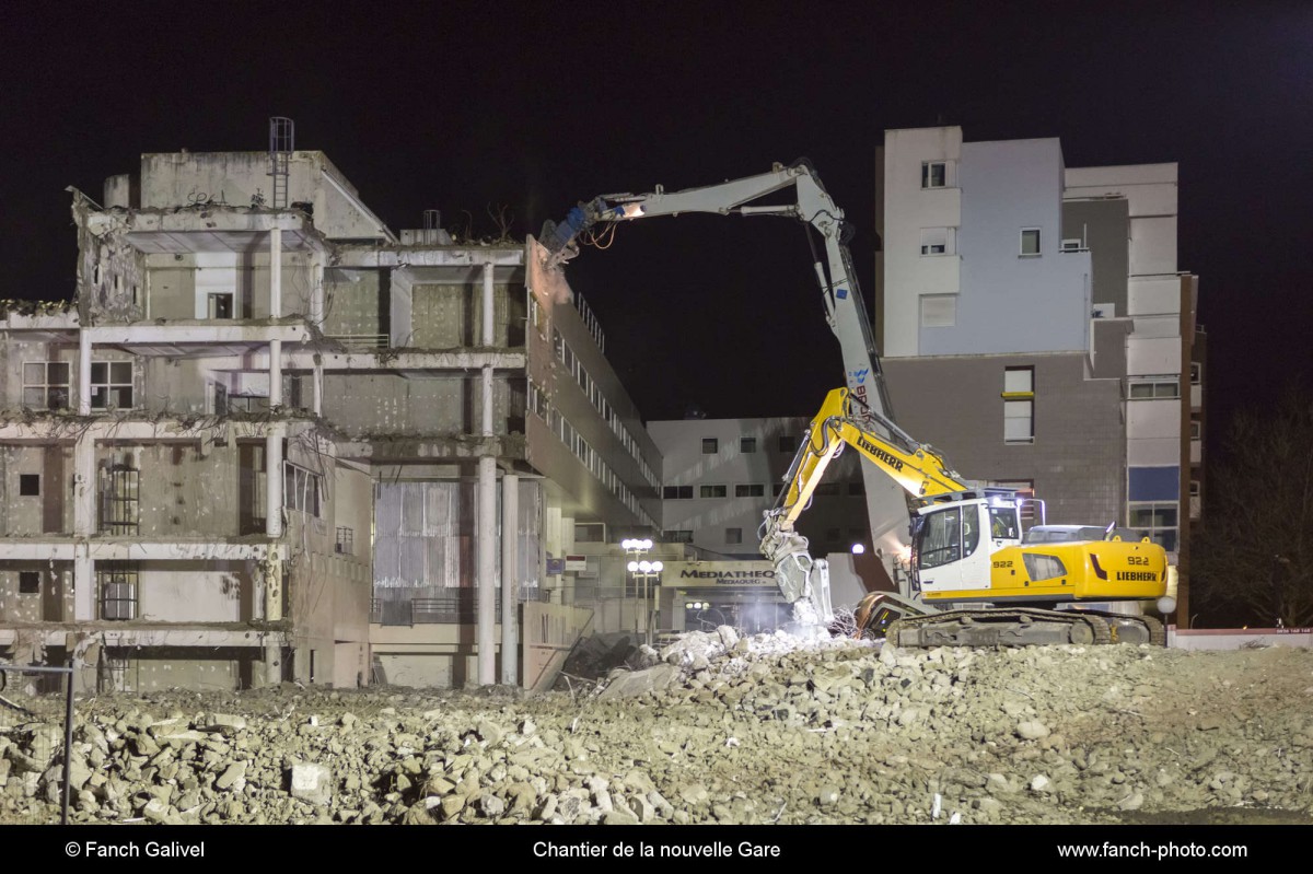Chantier de démolition boulevard Cosmao du Manoir _ Chantier de la nouvelle Gare _ Lorient
