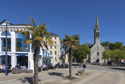 Le Quai du commandant l'Herminier à Bénodet