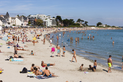 Toulhars beach at Larmor-Plage