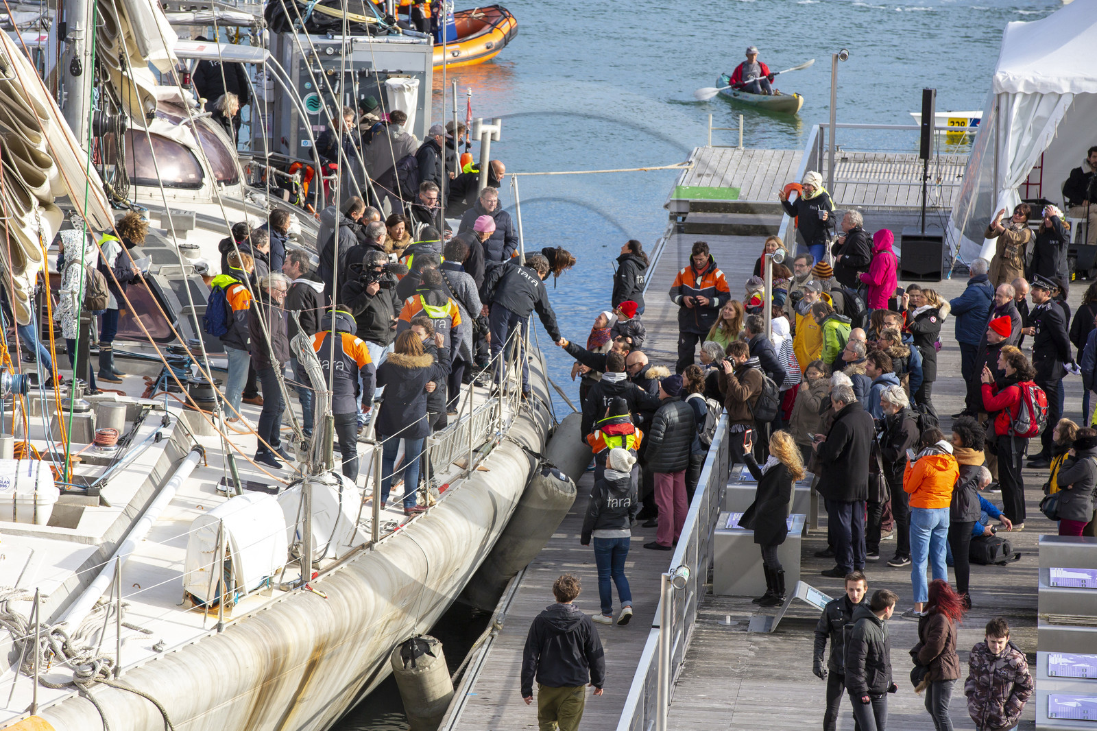 Lorient le 27 Octobre 2018 _ Arrivée du Tara à la Base de sous-marins de Lorient.