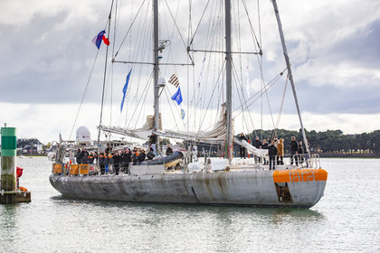 Lorient le 27 Octobre 2018 _ Arrivée du Tara à la Base de sous-marins de Lorient.