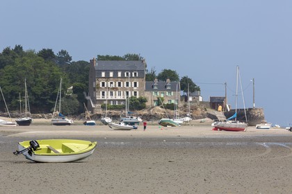 Le port du chatelet à St Jacut de la Mer