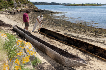 Neolithic Pirogue _ Gavrinis