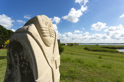 Sculpture du peuple des dunes _ Gavres