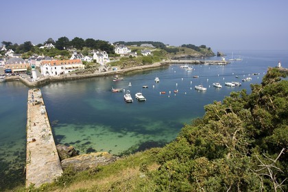 Le port de Sauzon_Belle-île en mer_Morbihan_France