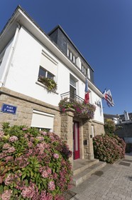 Town hall of Plouharnel