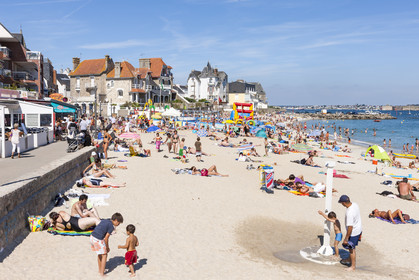 Beach of Port-Maria in Larmor-Plage