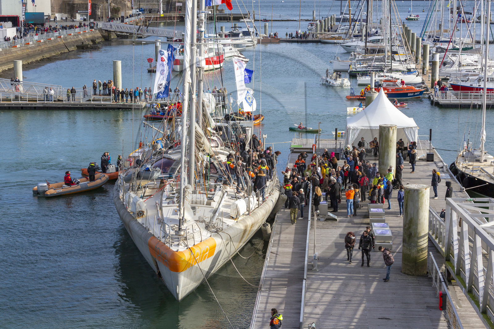 Lorient 27 October 2018 _ Arrival of the Tara at the base of submarines Lorient.
